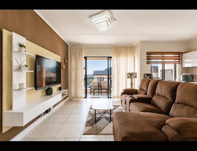 2 BEDROOM APARTMENT TO LET IN BALLITO CENTRAL